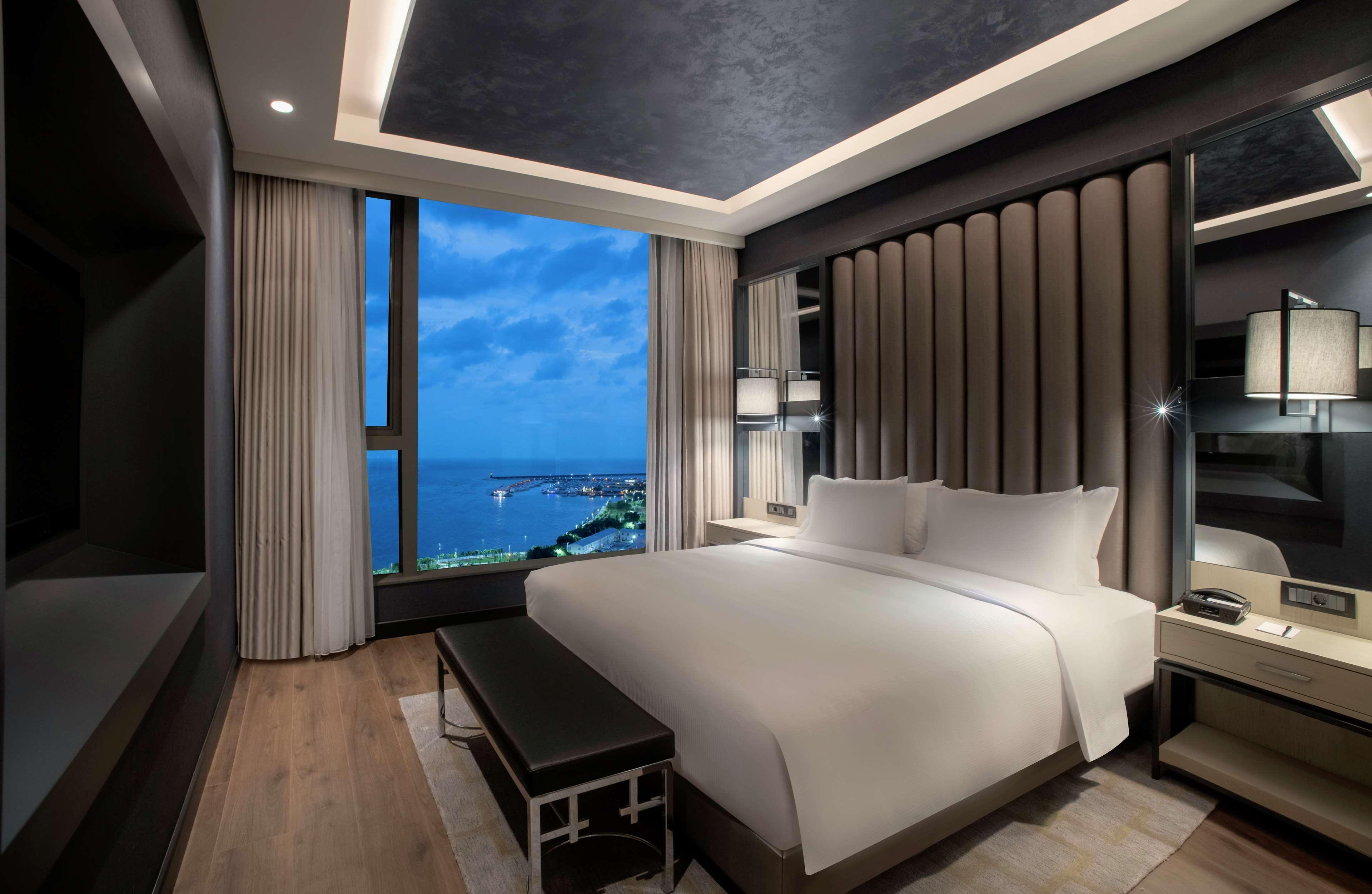 Hilton Istanbul Bakirkoy Hotel Room photo